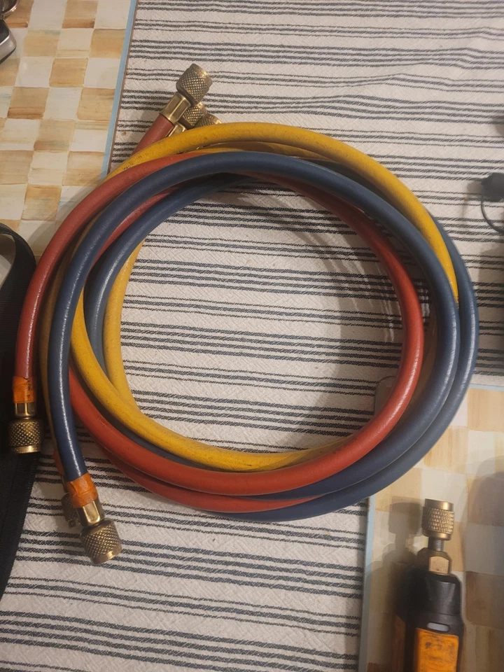 Kit colector digital inteligente Testo 557s con sonda inalámbrica de temperatura y vacío Foto 4 de 4