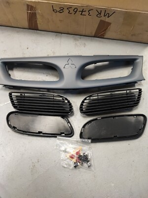 Mitsubishi Charisma 1997-2000 Kühlergrill