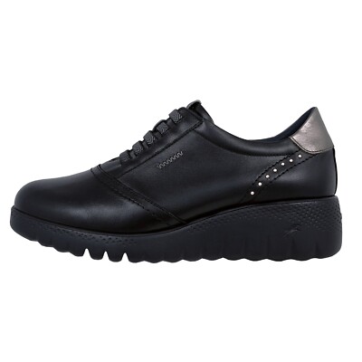 Fluchos Live: Zapatos Mujer en Piel Negro con Cuña, Ligereza y Confort F2096