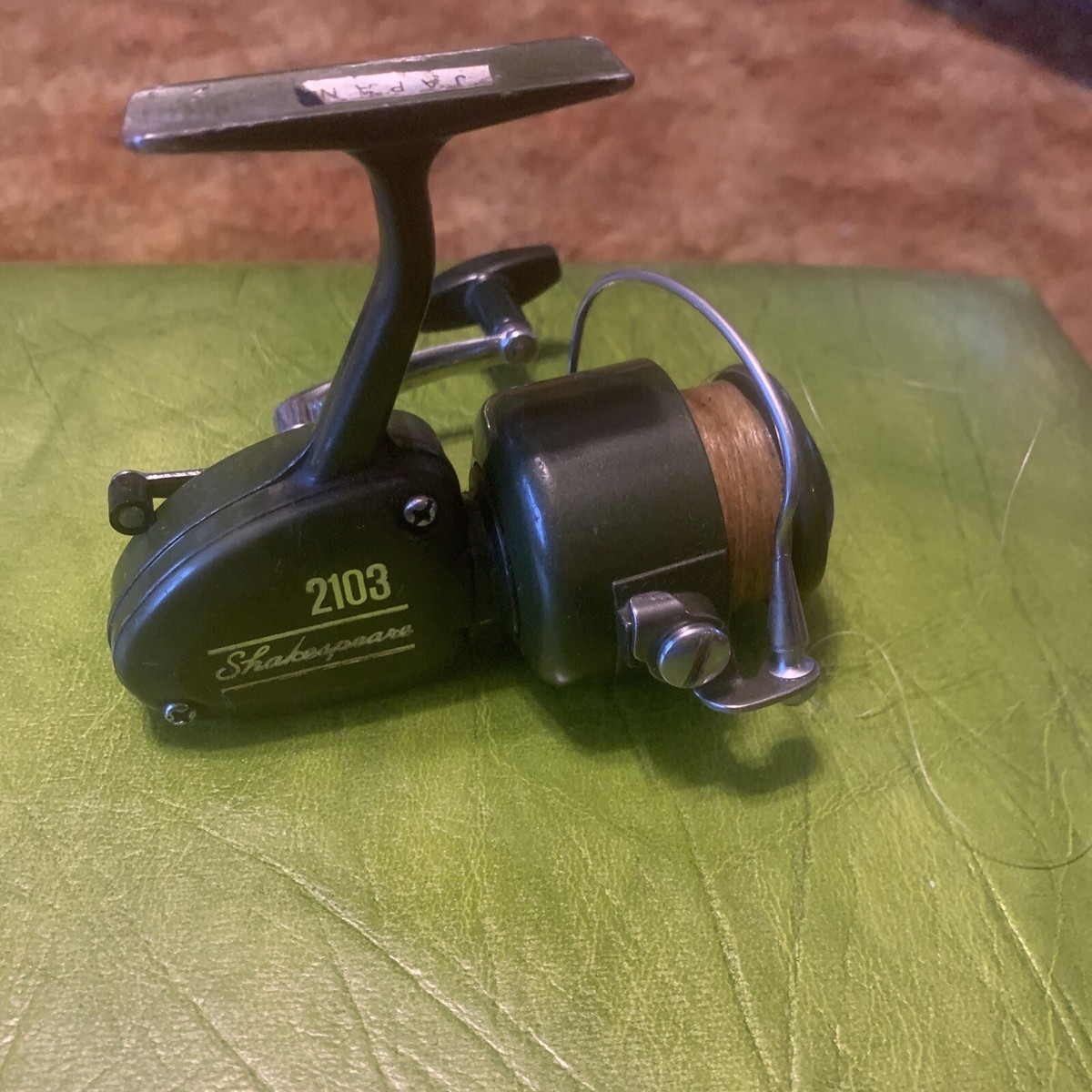 2103 Shakespeare Fishing Reel Tested Works Smooth Nice Vintage