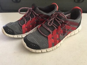 nike free powerlines womens red