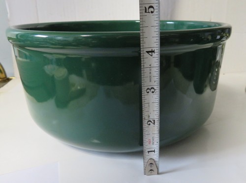 9" Round Waechtersbach Solid Green 3 Qt Bowl - Picture 3 of 7