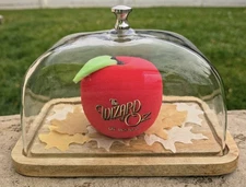 The Wizard of Oz Apple Souvenir The Sphere Las Vegas SHIPS SAME DAY IN HAND