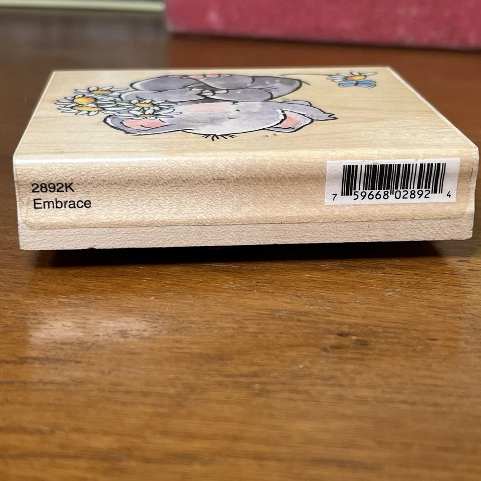 Sello de goma de elefante negro de colección Penny Margaret Sherry Embrace 2004 montado 2892 k Foto 2 de 4