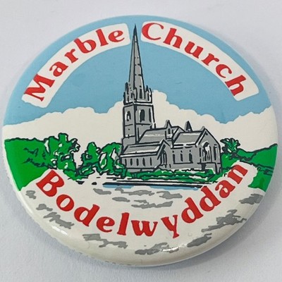 Marmor Kirche Bodelwyddan Wales Souvenir Besucher Tourismus Anstecknadel Button Abzeichen