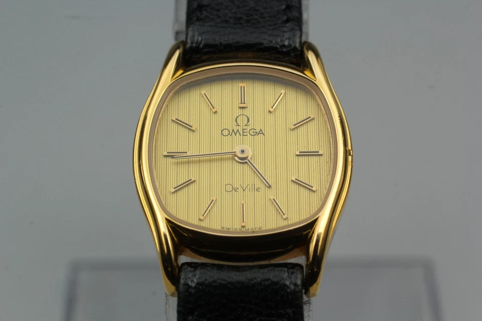 Vintage 1984 OMEGA De Ville esfera dorada cuarzo Cal.1387 Ref.591.0158 [casi como nuevo] Foto 3 de 4