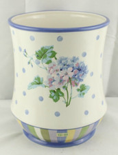 NWT Waverly Blossom Hill Waste Basket and Tumbler Blue Polka Dots