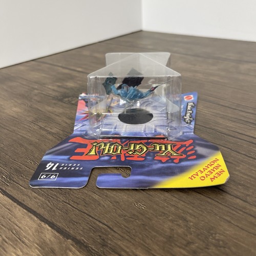 Yu Gi Oh 2'' Action Figure Serie 14 Blade Knight Mattel 9/9 Holo Tile Nuovo con scatola - Foto 5 di 11