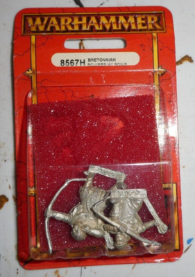 2 Warhammer Bowmen/Archers Metal Citadel Bretonnian Squires W/ BOWS mint 8567H