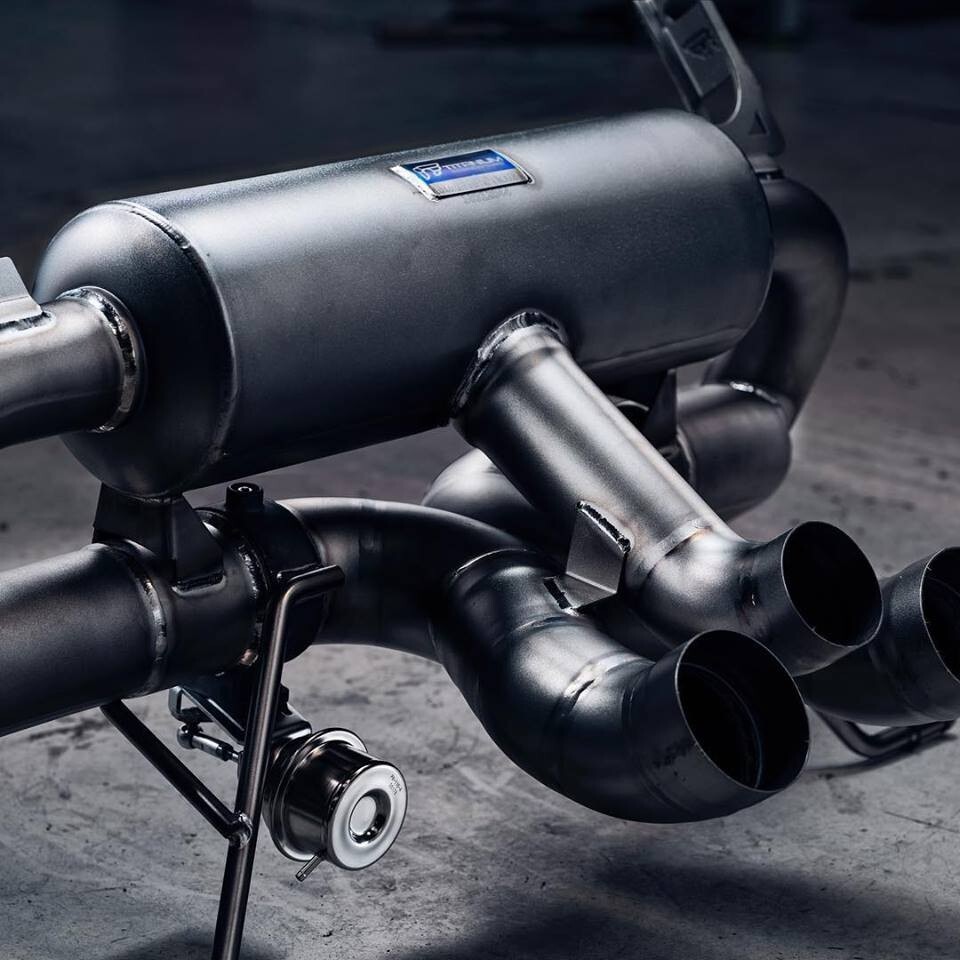 Lamborghini Aventador S LP 740-4 / LP 740-4 Roadster iPE Exhaust System Titanium