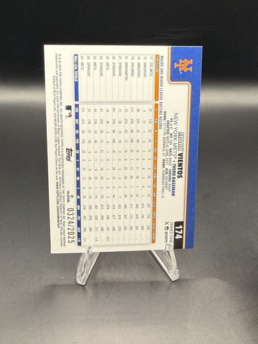 2025 Topps Series 1 Mark Vientos #174 Gold /2025 Mets - Picture 2 of 3