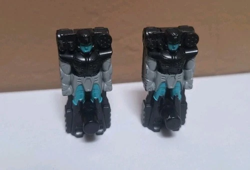 Lot Of 2 HASBRO 1988 TRANSFORMERS G1 TARGETMASTERS SPINISTER SINGE ROBOT FIGURES