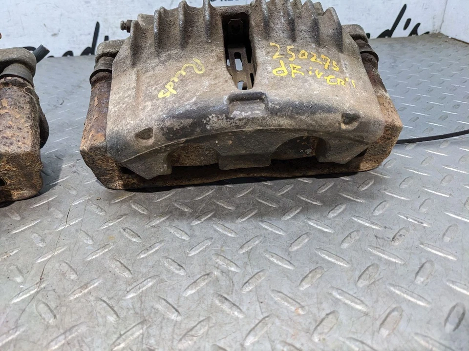 Pinzas de freno delanteras 98-02 Camaro Z28 Firebird Trans Am 60225O 1177816 Foto 3 de 4