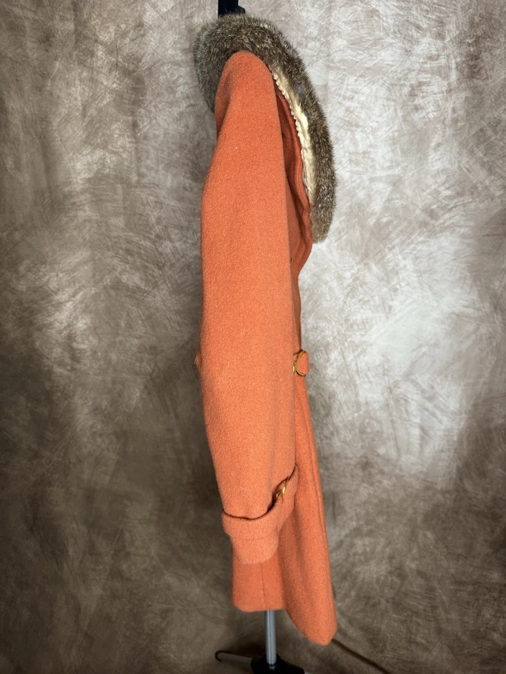 复古 20 世纪 60 年代橙色 Mod 羊毛大衣毛皮领 S/M 双排扣 — 第 4/4 张图片