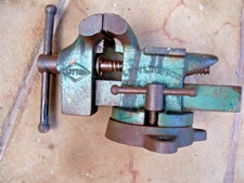Vintage 3 3/4” Littlestown No. 112 Bench Vise with Swivel Base (LITTCO)