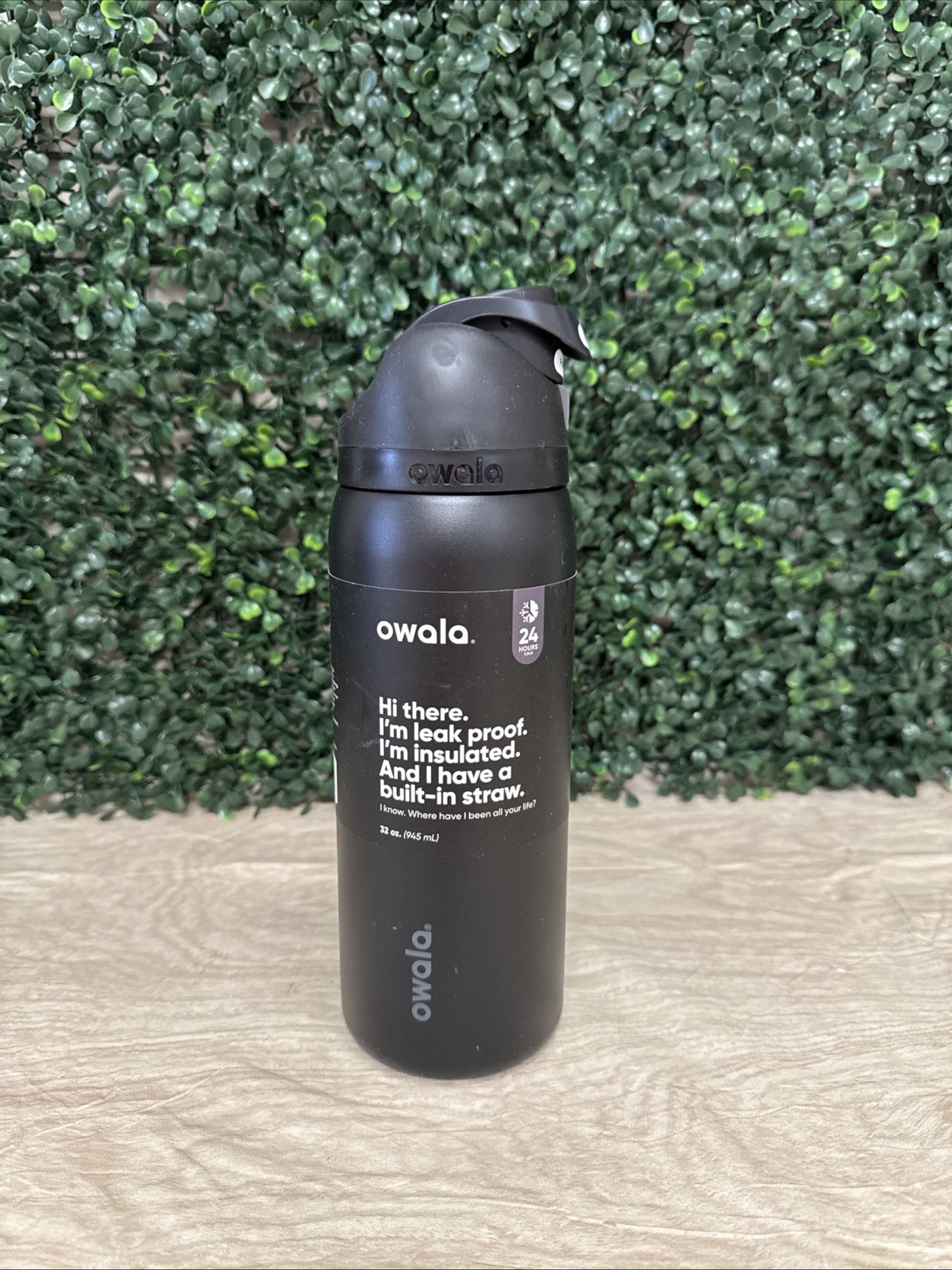 Owala FreeSip Stainless Steel Insulated Water Bottle, 32oz, Very