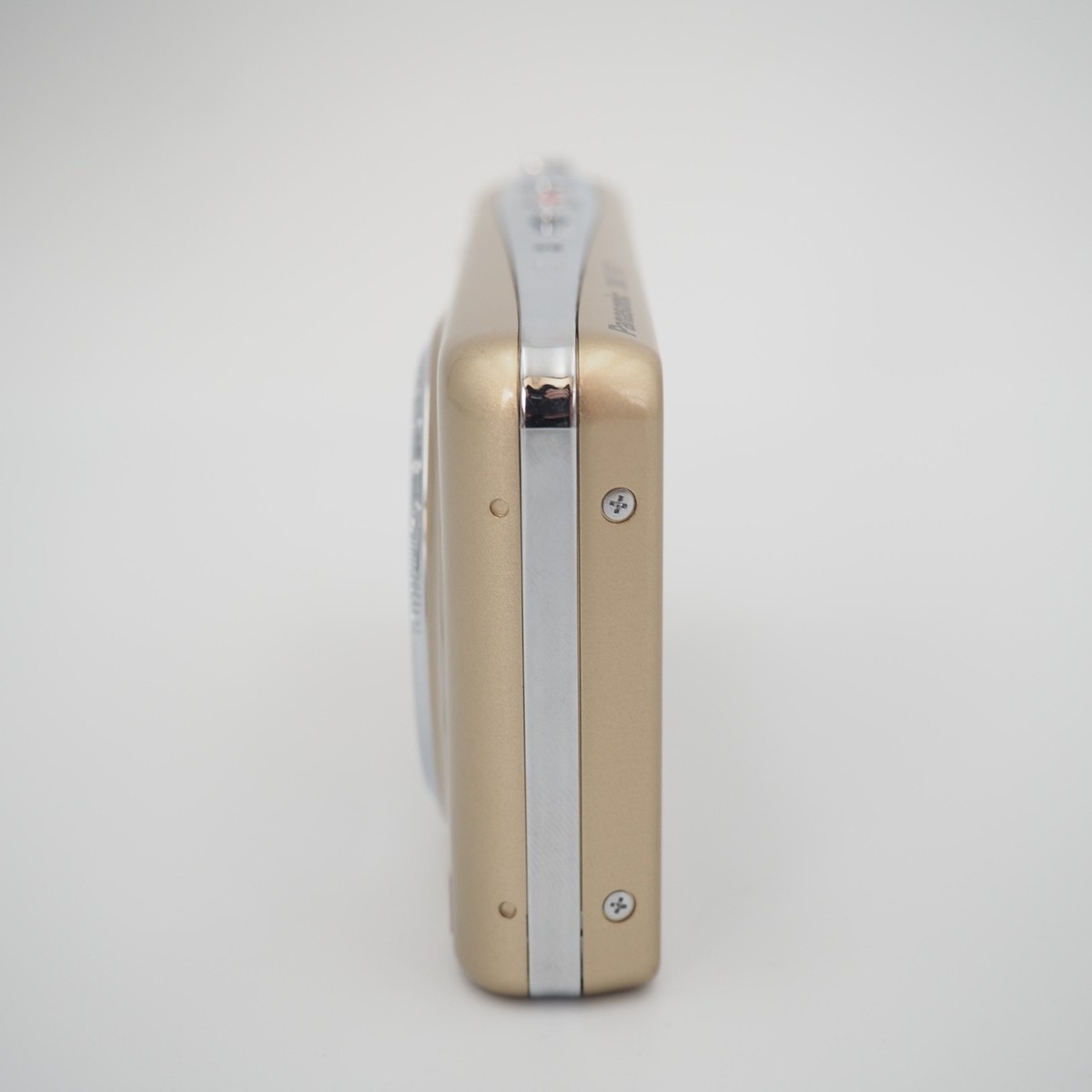 N Mint] Panasonic LUMIX DMC-FX77 Point Shoot Digital Camera 12.1MP