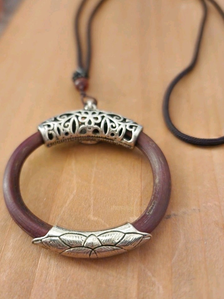 Round Wood Circle Pendant Silvertone Black Stone Rope Necklace | eBay