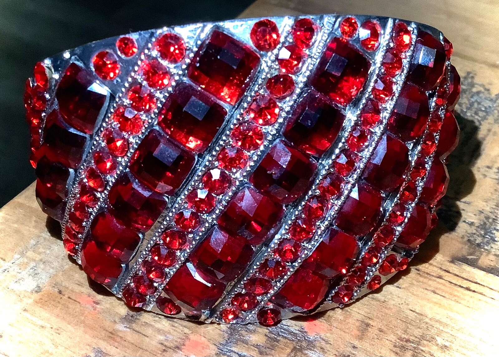 VINTAGE 1970s RUBY RED SILVER HINGED RHINESTONES … - image 11