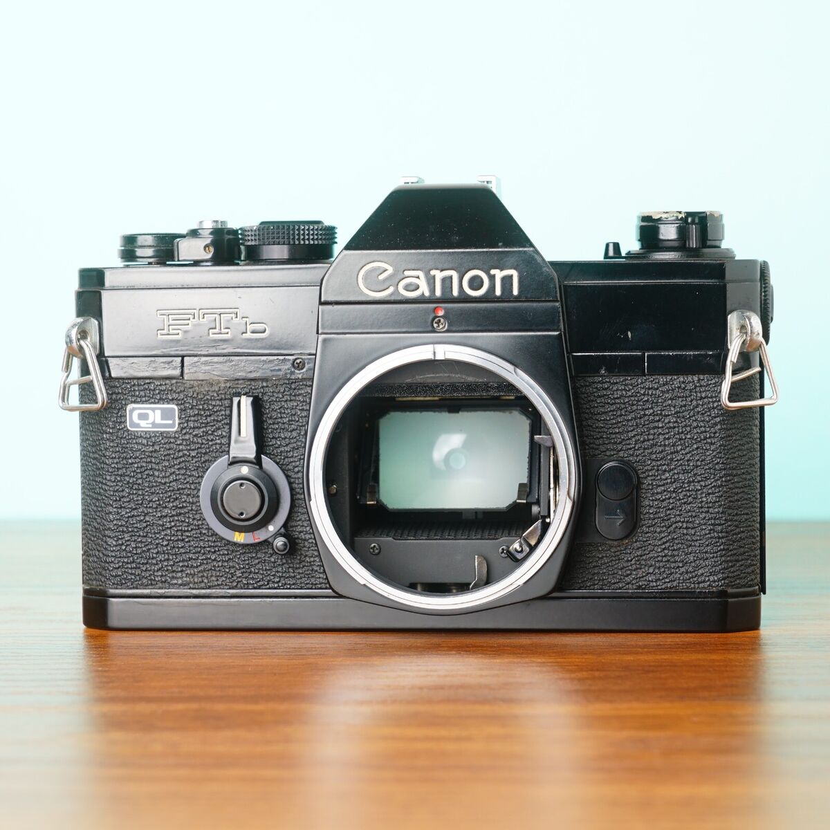 Canon FTb-N QL BLACK Body 35mm SLR FILM CAMERA from Japan Canon FTb-N QL BLACK Body 35mm SLR FILM CAMERA from Japan