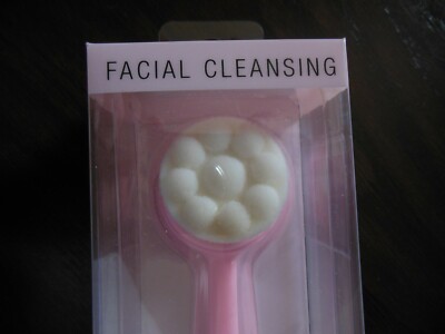 Facial  Cleansing  Brush ** { PINK ) ** Forever  21  ***Free Shipping