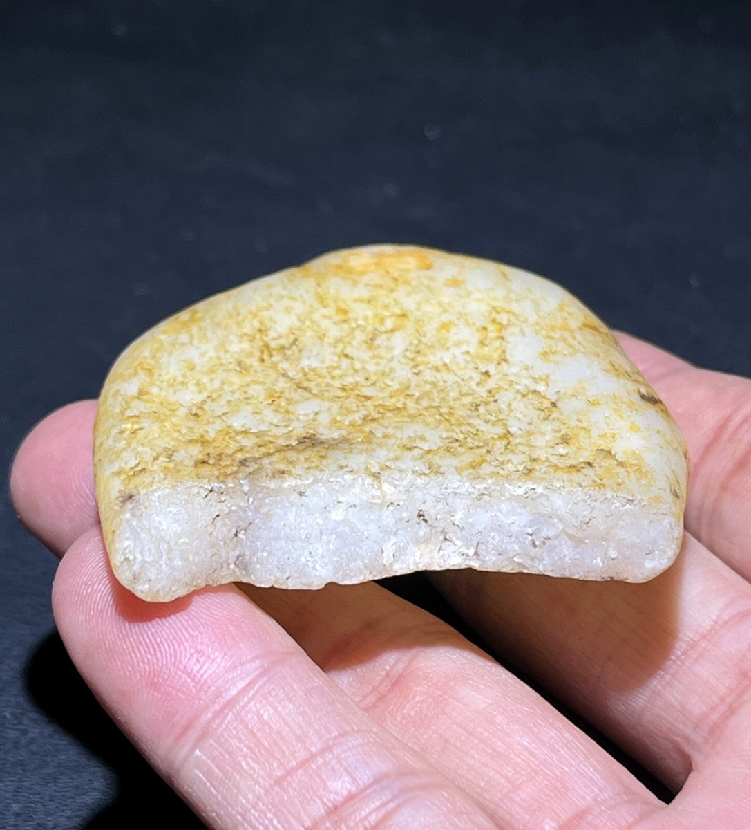 68G Certified 100% Natural Hetian jade(Nephrite) Raw stone 和田玉