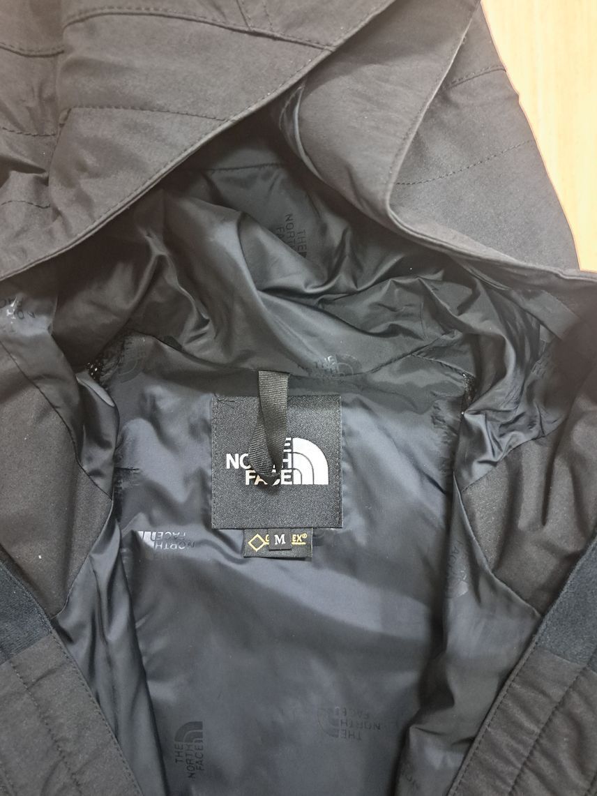 The North Face Mountain Light Jacket Black Np11834 from The North Face Mountain Light Jacket Black Np11834 from