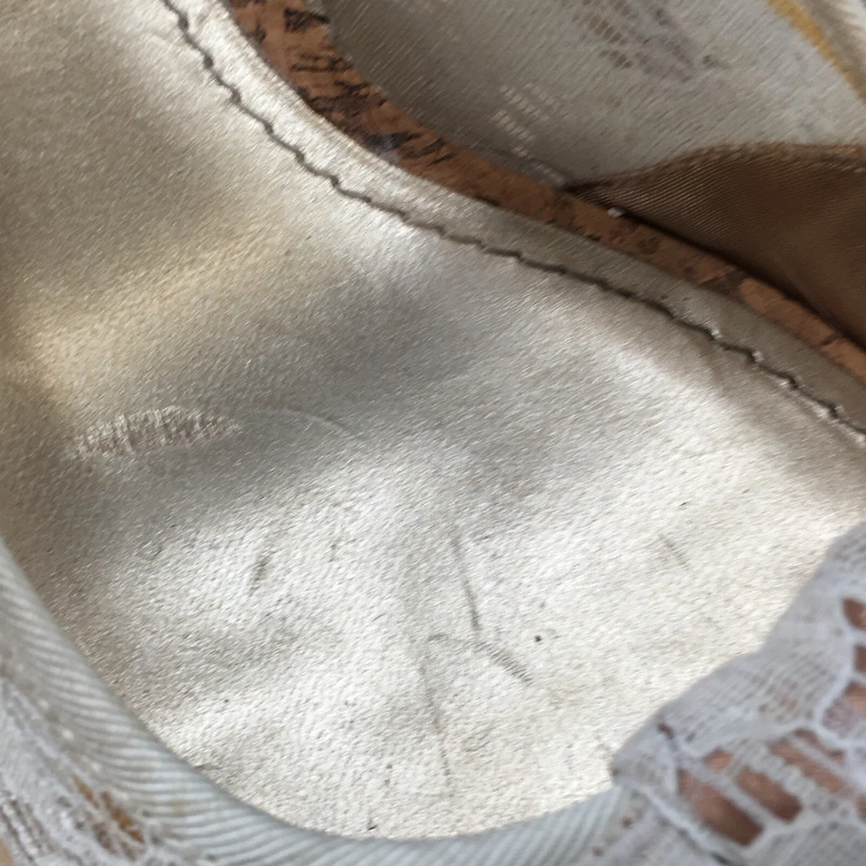 Zapatos de tacón Christian Siriano para mujer 9,5 Peep Toe informales de tela beige sin cordones Foto 4 de 4