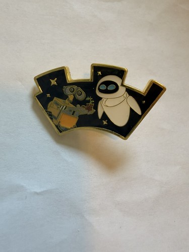 BoxLunch Exclusive Loungefly Disney Pixar WALL-E Puzzle Pin- With Plant