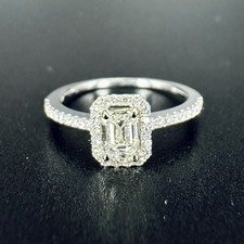 18ct White Gold Emerald Diamond Halo Ring New with Box Size M 1/2 RRP£2,975 ER09