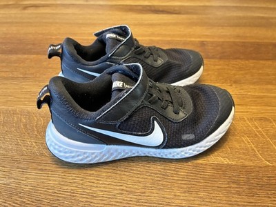 !!! Nike Kinder Sportschuhe Gr. 31 Schwarz !!!