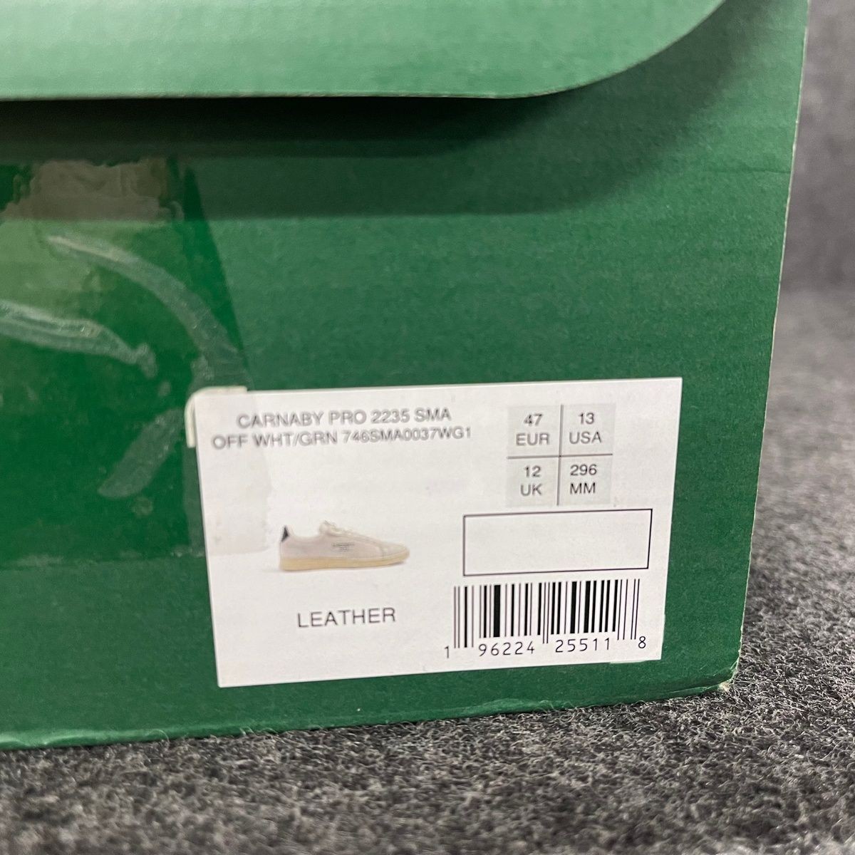 LACOSTE Carnaby Pro Leather Sneaker Men's Size US 13 Off White/Green thumbnail 4
