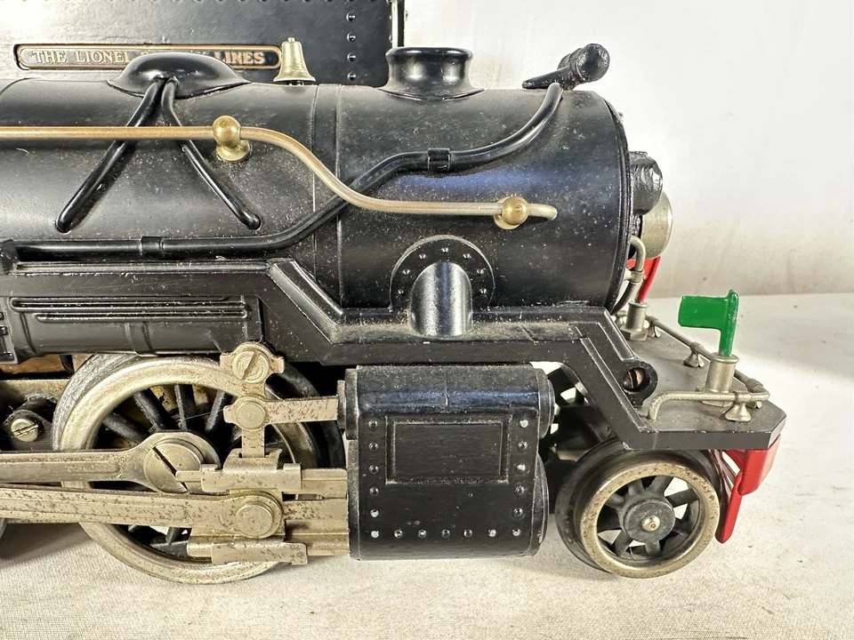 Beautifully Restored Lionel Original Postwar #1835E Loco and Tender in Black - Image 3 of 4