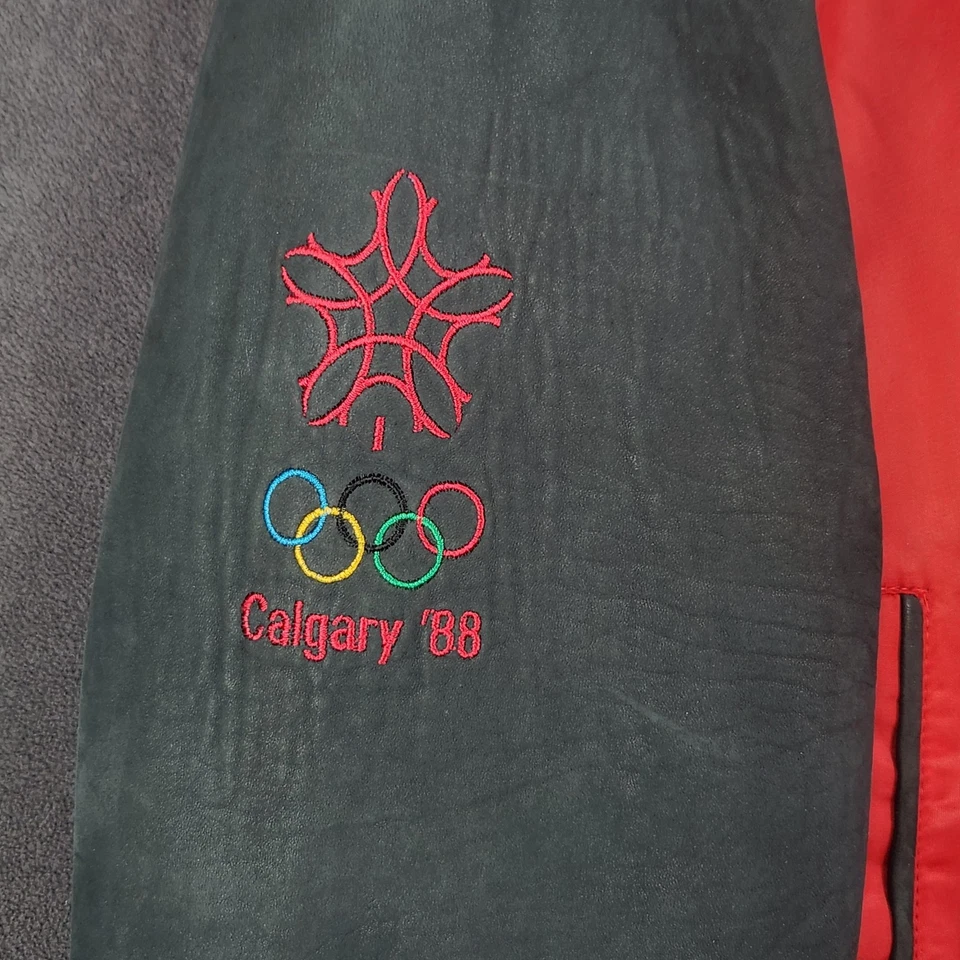 Chaqueta De Colección Calgary 1988 Juegos Olímpicos de Invierno Para Hombre Mediana Adidas Roja Años 80 Foto 2 de 4