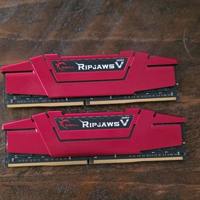 G.SKILL Ripjaws V 32GB (2x16GB) DDR4-3200 DIMM PC4-25600 XMP F4-3200C16D-32GVR