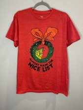 The Grinch Dr Seuss Christmas Red Graphic T-Shirt - Size Medium