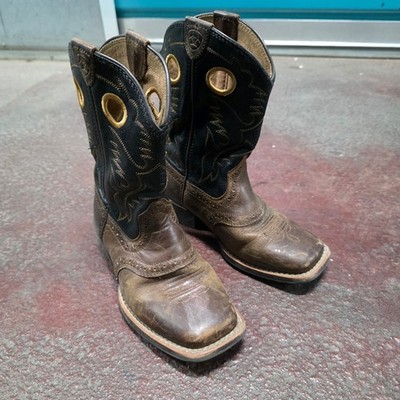 Ariat Heritage Roughstock Kid Boots US 13 Wiggle Room 10016239 Cowboy Rodeo