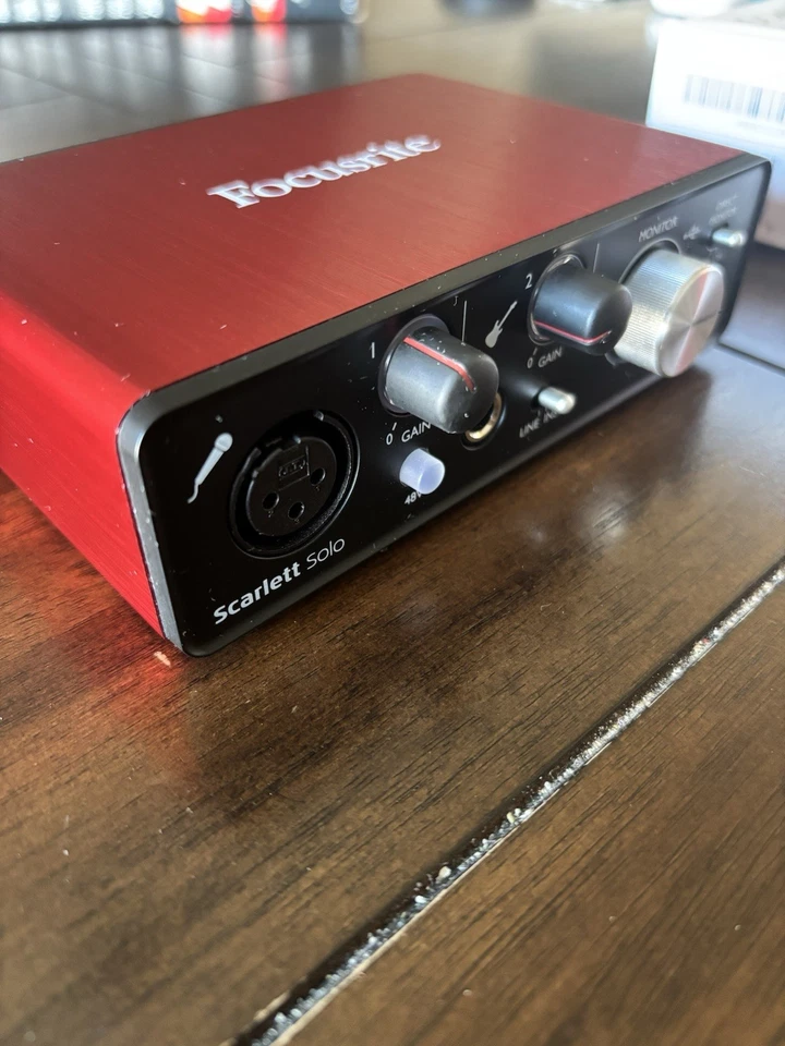 Focusrite Scarlett Solo 2nd Gen USB Audio Interface Studio Recording - Image 4 of 4