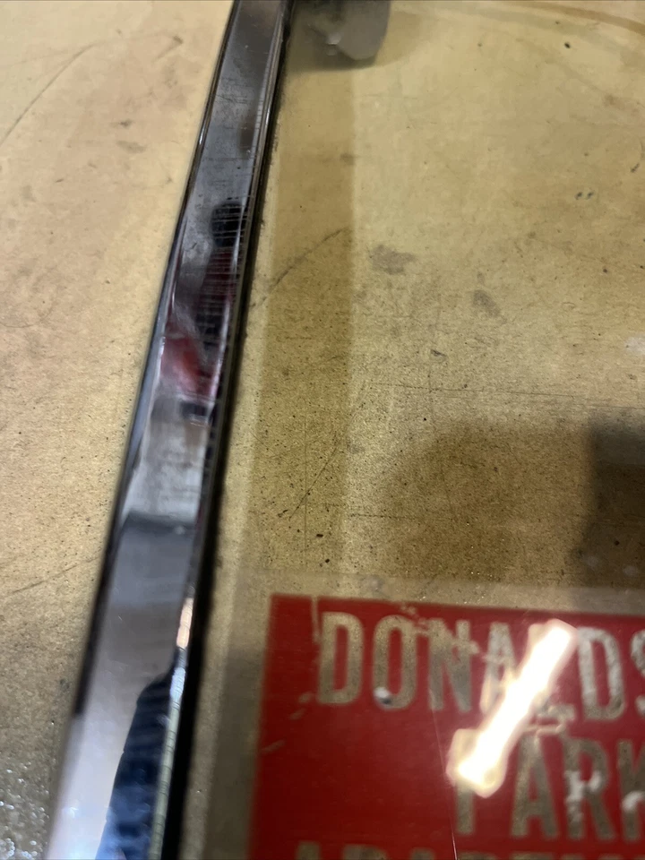 Ford Mustang Fastback 1969 1970 cuarto trasero ventana lateral 1/4 ventana lado del conductor Foto 4 de 4