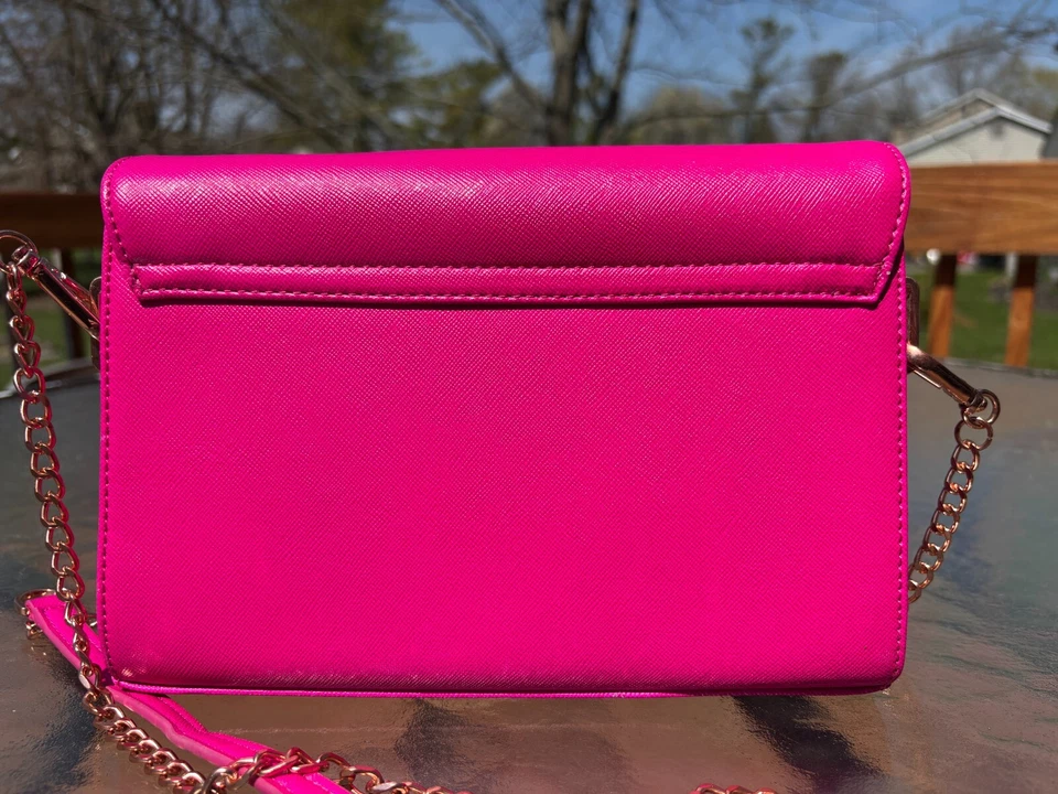 Bandolera Ted Baker Barra Texturizada Cuero Sintético Rosa 9" Foto 4 de 4