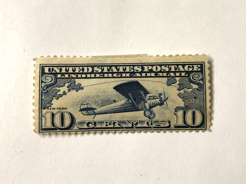 1927 Lindbergh’s Trans-Atlantic Crossing 10¢ Airmail Stamp