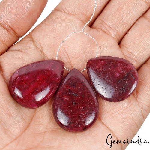 Gemas briolette de cuentas perforadas laterales cabujón rubí pera rubí rojo natural 192,70 quilates/3 piezas - Imagen 2 de 5