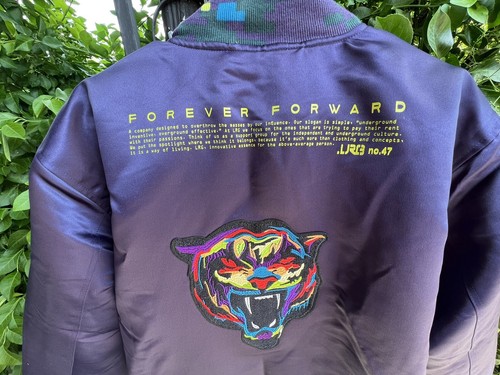 LRG custom jacket xl - Picture 8 of 10