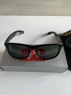 Gafas de sol Rayban Wayfarer con estuche excelente estado Ray ban