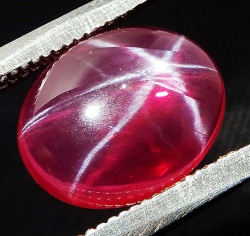 7.90 Cts. Natural Star Red Ruby 6 Rays Oval Cabochon Cut Certified Gemstone - Picture 4 of 5