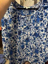 The Pioneer Woman Blue Floral Blouse Size 2X Plus 