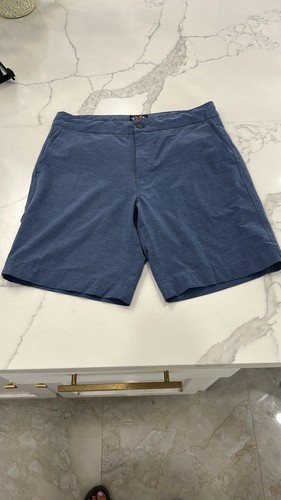 Pantaloncini uomo Faherty tutto il giorno. Cucitura interna 9" taglia 31. - Foto 2 di 12