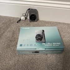 Canon PowerShot Digital ELPH SD750 / Digital 7.1MP Digital Camera Works