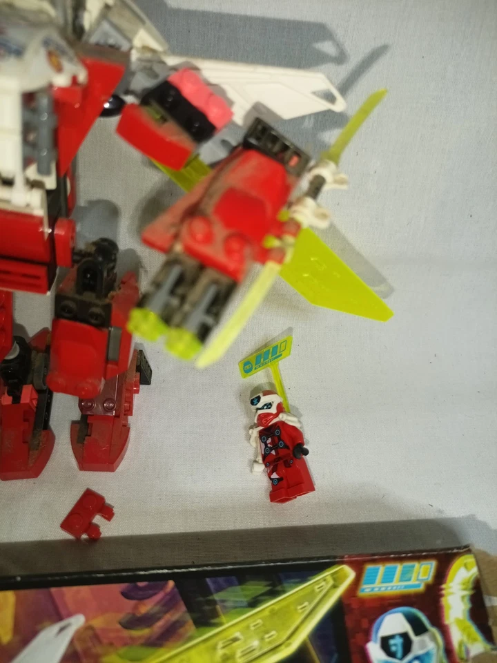 LEGO Ninjago 71707 Kai's Mech Jet, photo 4 of 5