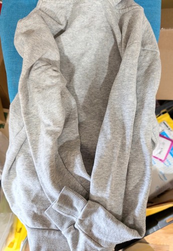 H&M DC Batman / Superman Sequin Grey Sweatshirt Boys Size 8-10 - Picture 7 of 9